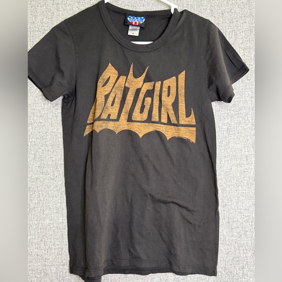 Junk Food Clothing Batgirl Black T-Shirt Size Small - Picture 1 of 4
